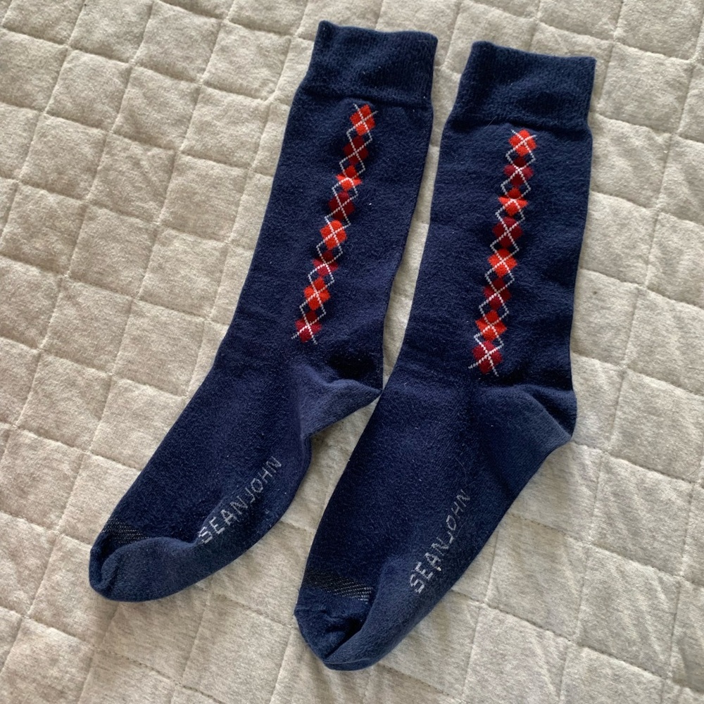 Sean John navy blue red diamond pattern dress/formal socks